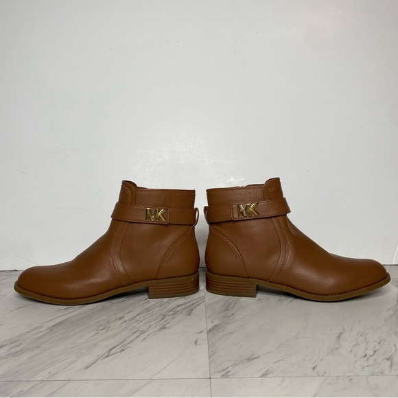 Michael Kors Jilly Brown Pebbled Faux Leather Bootie 9 1/2 M - Picture 7 of 14